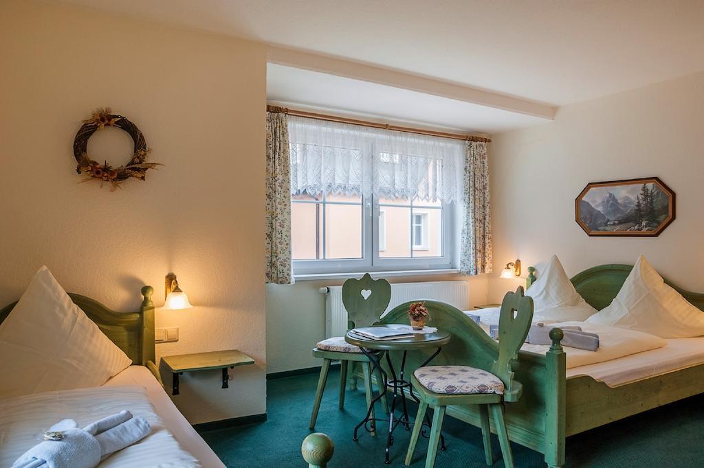 Land-Gut-Hotel Cafe Meier Kurort Oybin Room photo